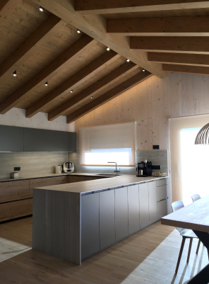 Cocina con arquitectura madera - metre QUADRAT